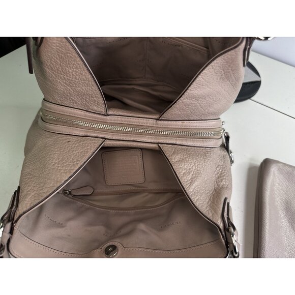 Coach Beige Pebbled Leather 3 Compartment Shoulder Bag Purse Front Logo - Picture 10 of 14